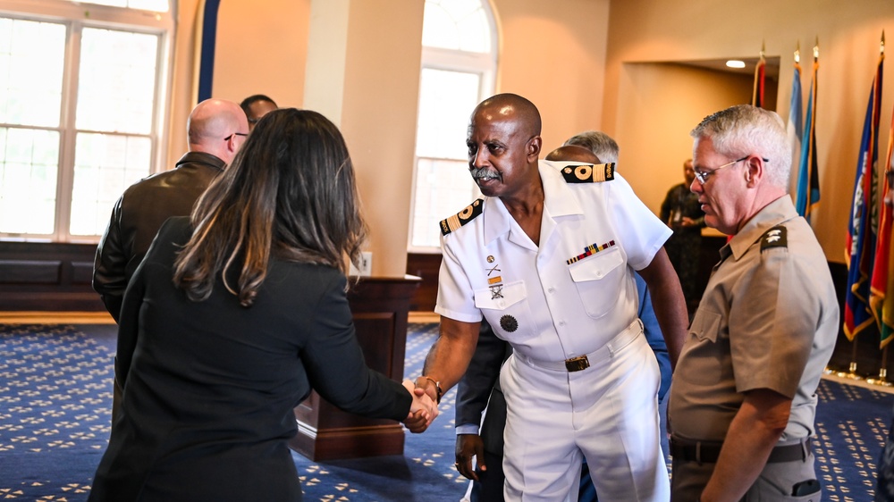 Chief of the Barbados Defense Forces Visits the IADC