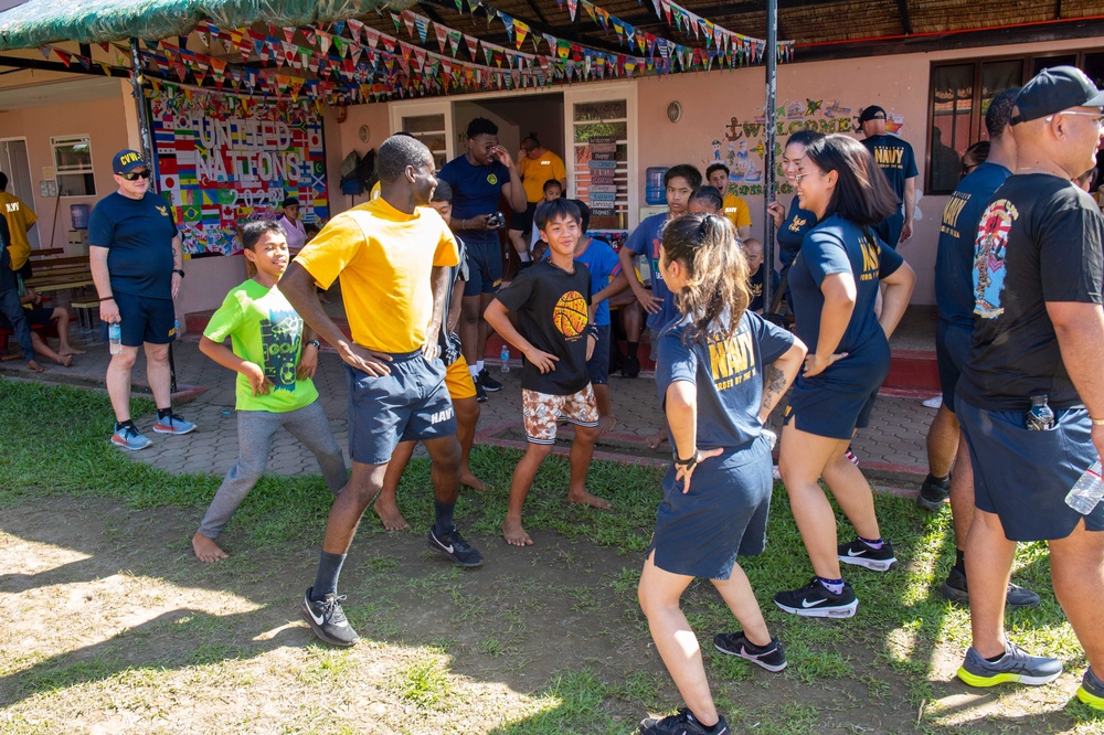 Sailors participate in community relations event in Manila, Republic of Philippines