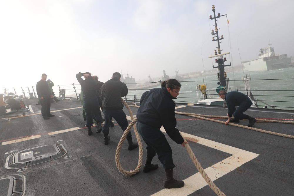 USS Paul Ignatius Departs Rota, Spain