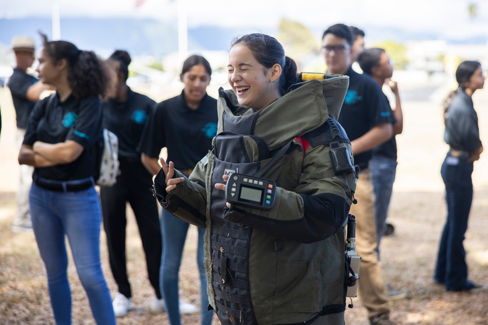 Class is in Session: Kapolei High School JROTC Cadets Visit MCBH