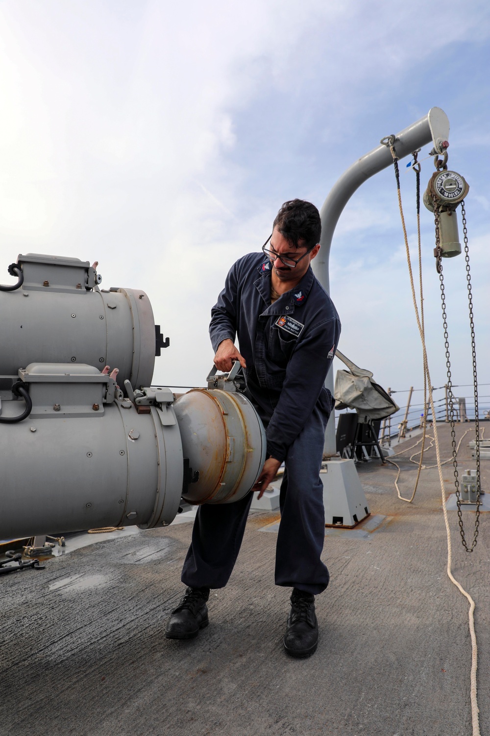 USS Paul Ignatius Conducts Torpedo Maintenance