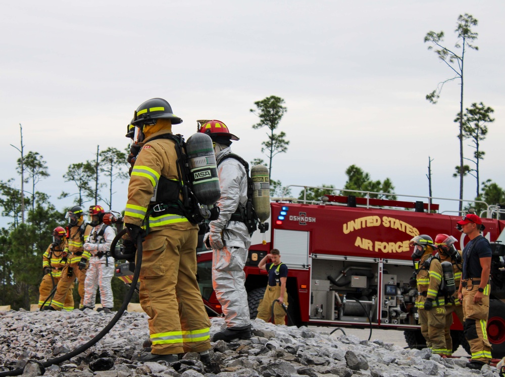 US Air Force, Canadian Armed Forces firefighters conduct joint training