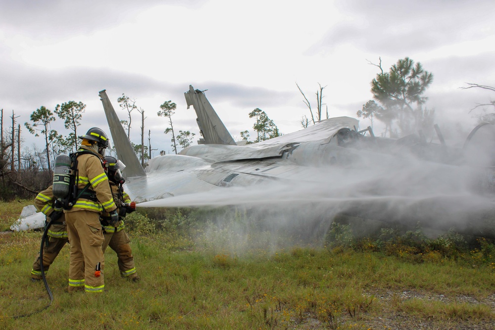 US Air Force, Canadian Armed Forces firefighters conduct joint training