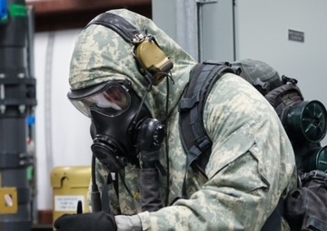 5th SFG (A) Soldiers Hone CBRN Skills at Dugway