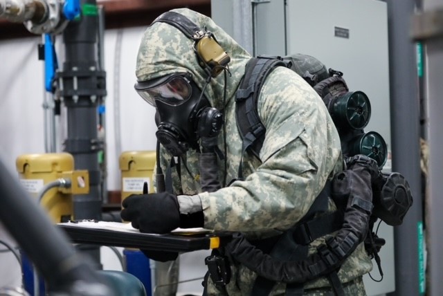 5th SFG (A) Soldiers Hone CBRN Skills at Dugway