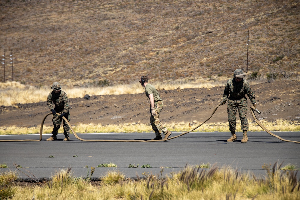 MAG-24 Participates in JPMRC Refueling