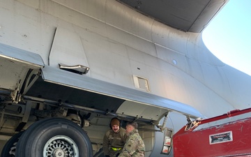 C-17 Globemaster III mechanic changes brakes