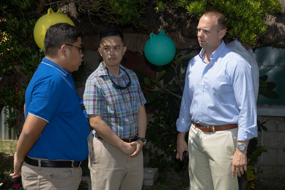 31st MEU Planners and Local Government Leaders discuss KAMANDAG 7