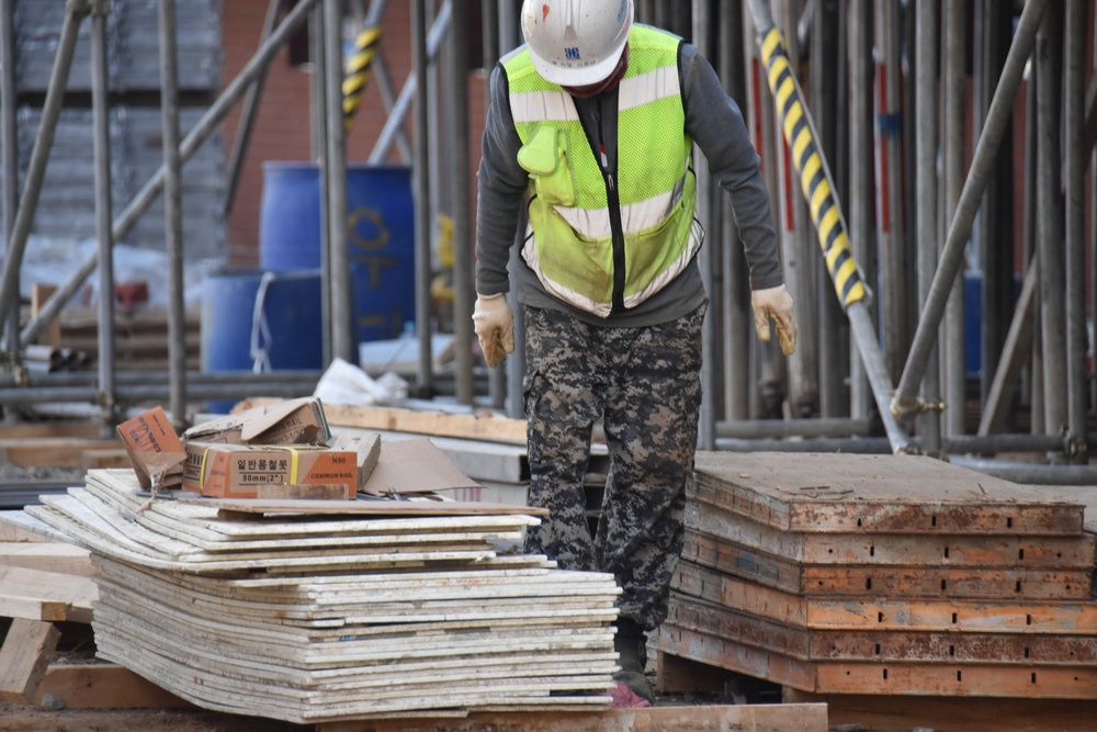 Army engineers construct new barracks on Camp Humphreys