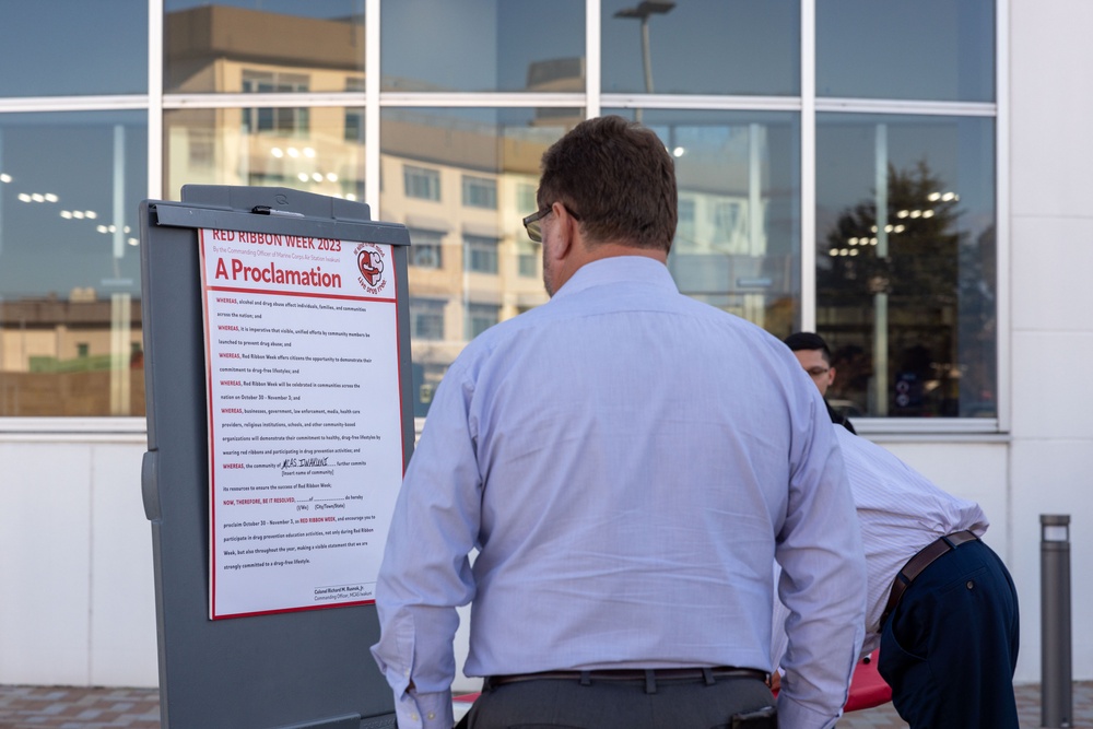 MCAS Iwakuni kicks off Red Ribbon Week with an anti-drug proclamation