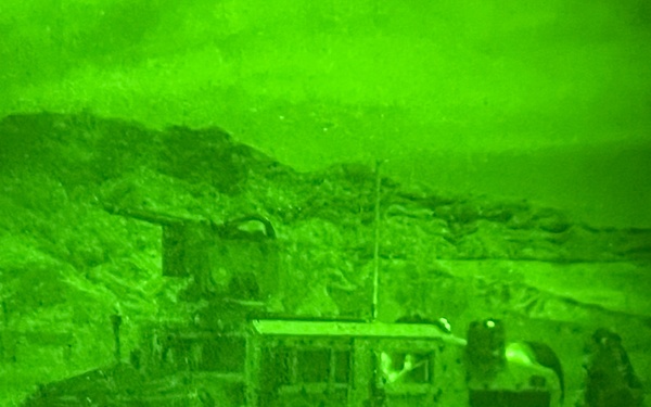 "Wolfhounds" conduct an assault at South Range on Schofield Barracks, Hawaii.