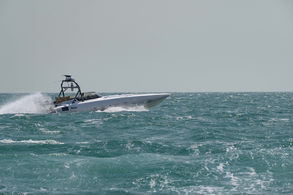 U.S. 5th Fleet Conducts Unmanned Exercise in the Arabian Gulf