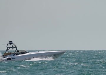 U.S. 5th Fleet Conducts Unmanned Exercise in the Arabian Gulf