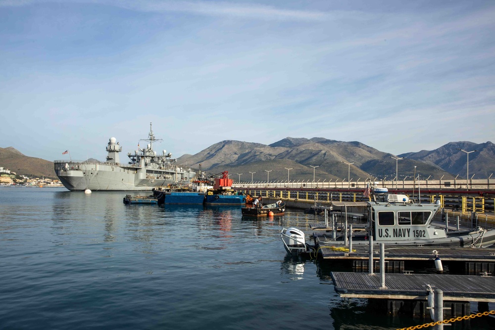 USS Mount Whitney Departs Gaeta