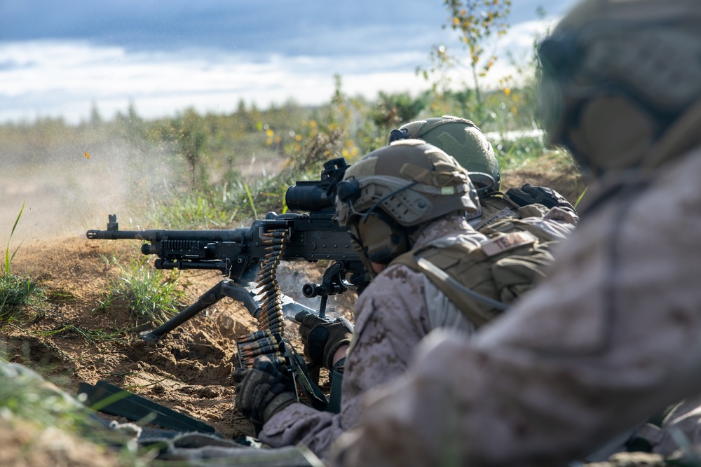 FASTEUR trains with Latvian service members