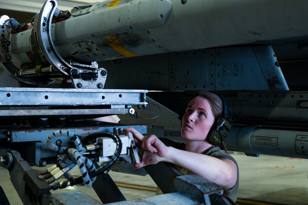 8 MXG enables Wolf Pack’s critical ROK defense mission