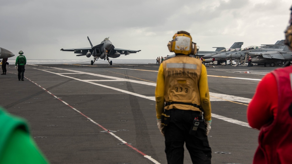USS Ronald Reagan (CVN 76) conducts flight operations