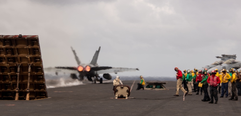 USS Ronald Reagan (CVN 76) conducts flight operations