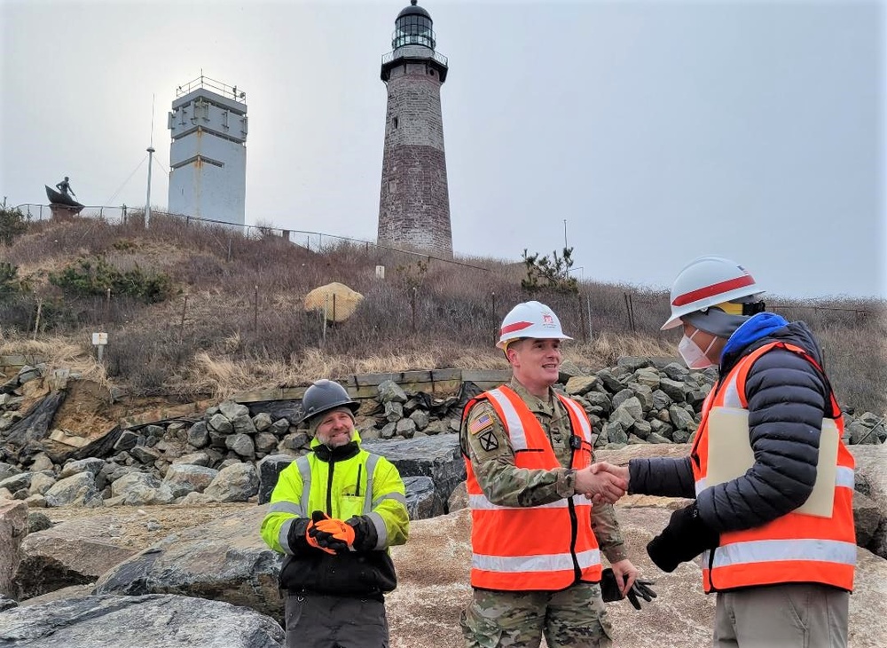 Col. Matthew Luzzatto, former commander, New York District, U.S. Army Corps of Engineers visiting the project team during construction on the Montauk Point Coastal Resiliency Project