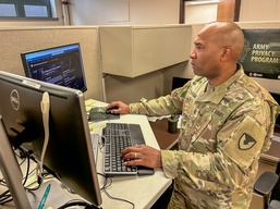 MOS Spotlight: Soldier ensures network connectivity as 255A Data Operations Warrant Officer