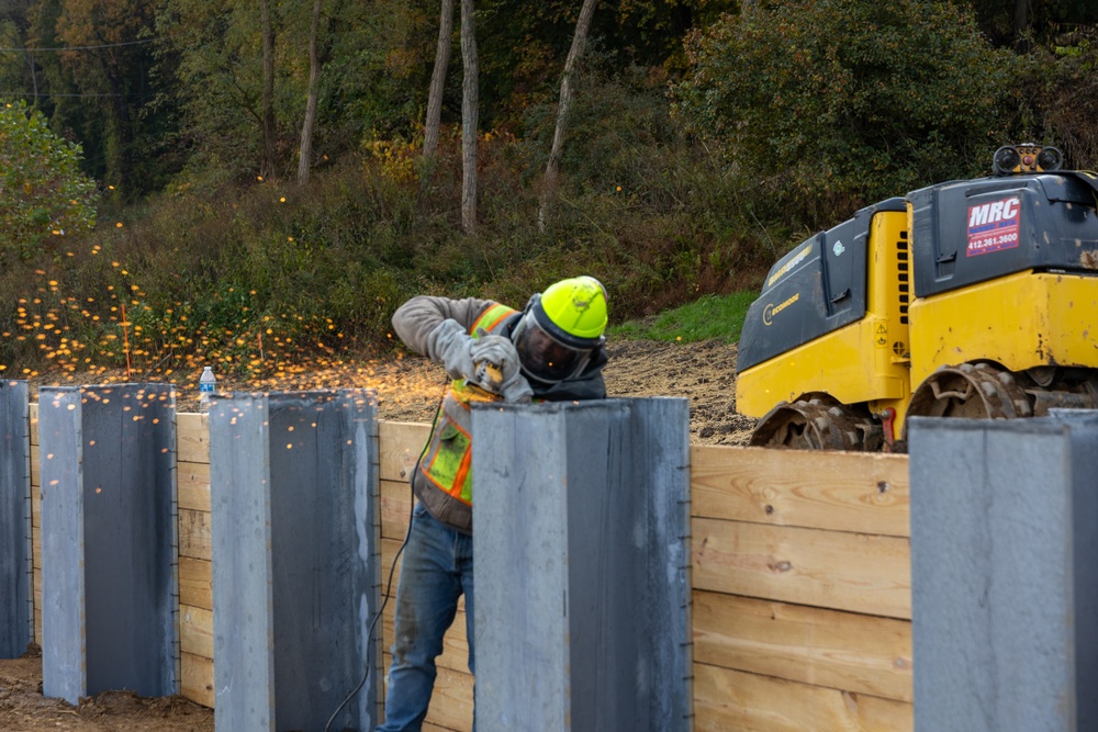 Montgomery Locks and Dam Megaproject Underway to Enhance Ohio River Barge Capacit