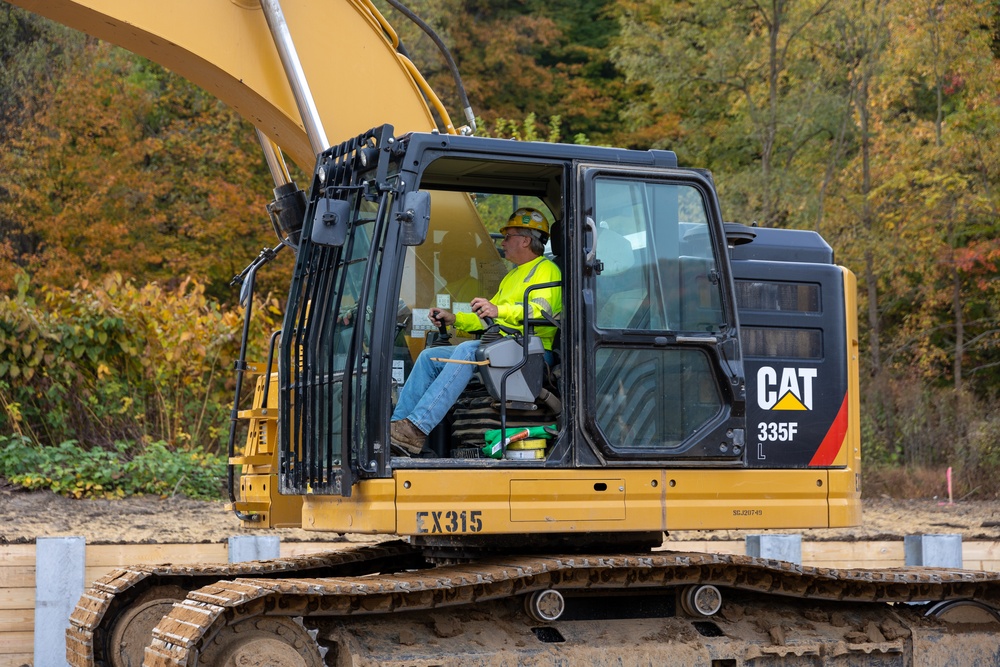 Montgomery Locks and Dam Megaproject Underway to Enhance Ohio River Barge Capacit