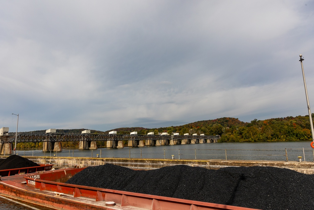 Montgomery Locks and Dam Megaproject Underway to Enhance Ohio River Barge Capacit