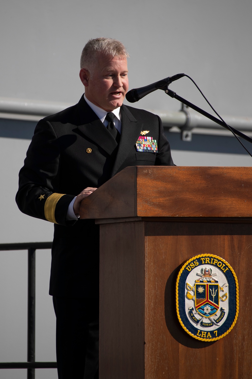 USS Tripoli Holds Change of Command Ceremony