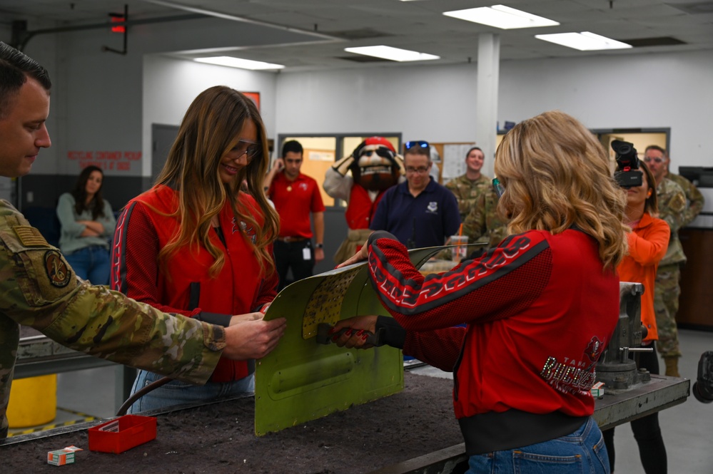 Tampa Bay Buccaneers visit MacDill