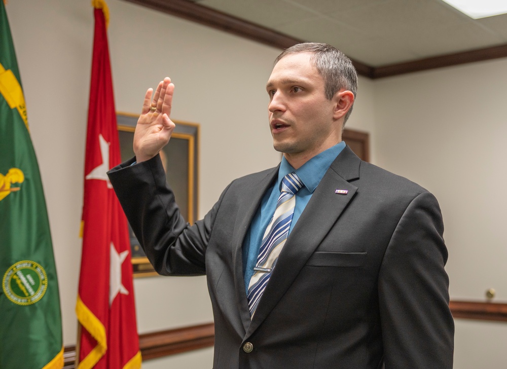 Federally Recognized applicants conduct Oath of Enlistment