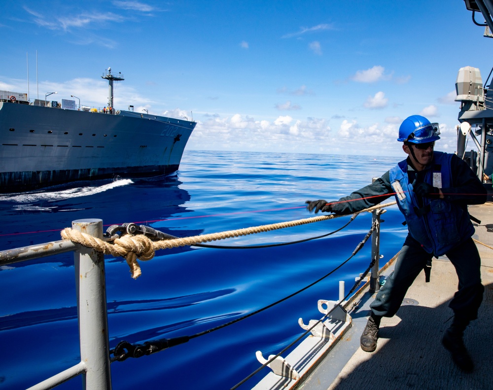 USS Robert Smalls (CG 62) Conducts RAS with USNS Yukon (T-AO 202)