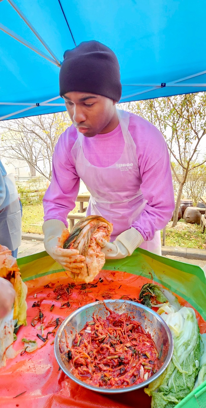 Acrobatics, songs, rice making included in cultural tour for Humphreys community