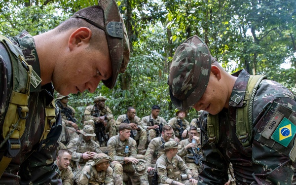 Southern Vanguard 24 Soldiers attend Brazilian Jungle Familiarization Course