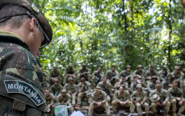 Southern Vanguard 24 Soldiers attend Brazilian Jungle Familiarization Course