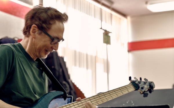 Norm Stockton Visits Nile C. Kinnick High School