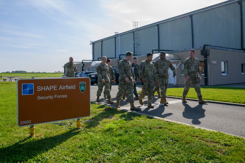 86th Airlift Wing Leadership immersion to the 424th Air Base Squadron