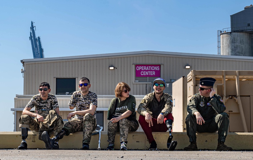 Ukrainian Soldiers Visit Joint Base Charleston