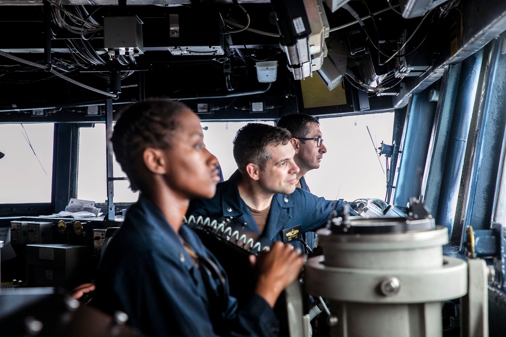 USS Sterett Replenishment at Sea