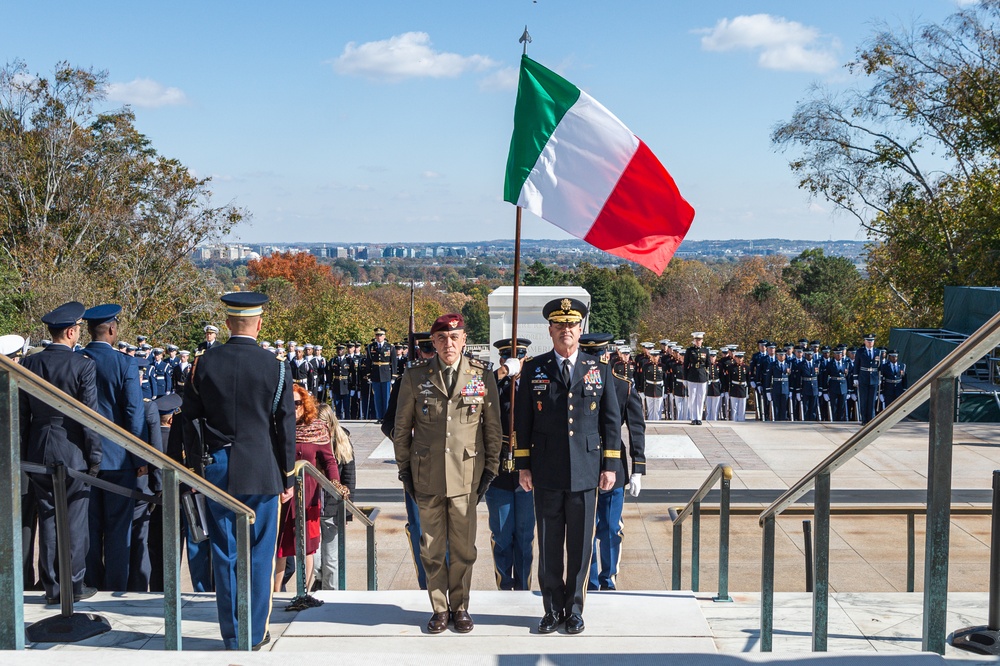 Italian Deputy Chief of Defence Staff Lays Wreath at Arlington