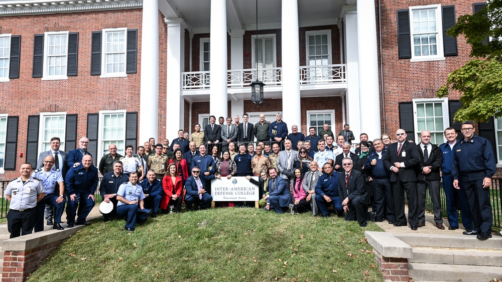 Brazilian ESG and ESD Delegations Visit IADC for Classes and Seminars in Building 60