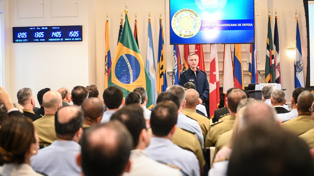 Brazilian ESG and ESD Delegations Visit IADC for Classes and Seminars in Building 60