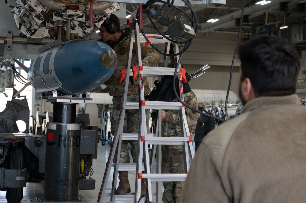 7th AMXS exercises launcher load frame capabilities