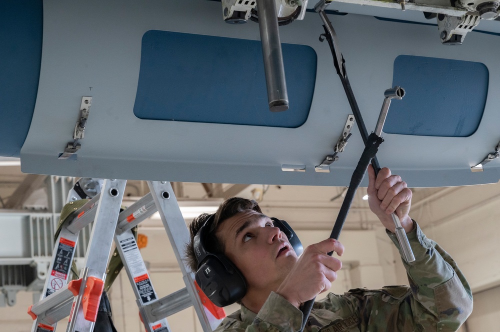 7th AMXS exercises launcher load frame capabilities