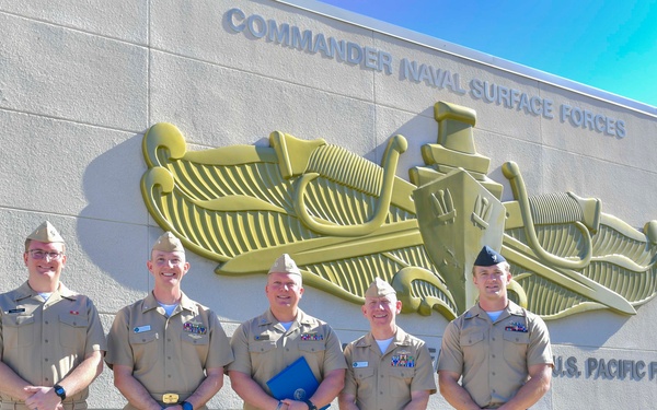 Navy Chaplain receives Surface Chaplain Officer warfare pin