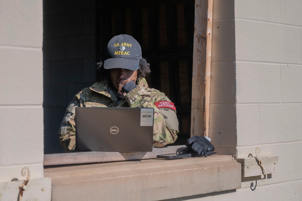 USAMMDA, USAMTEAC teams test field-portable ventilator, prolonged care kit during operational assessment with Fort Liberty-based medical company