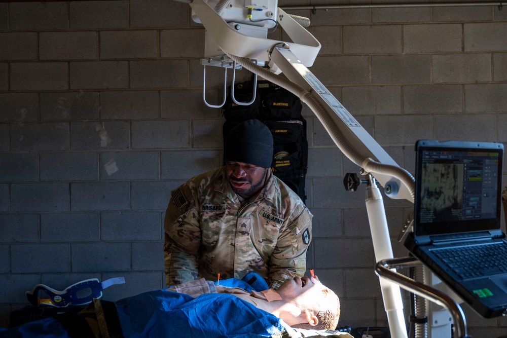 USAMMDA, USAMTEAC teams test field-portable ventilator, prolonged care kit during operational assessment with Fort Liberty-based medical company