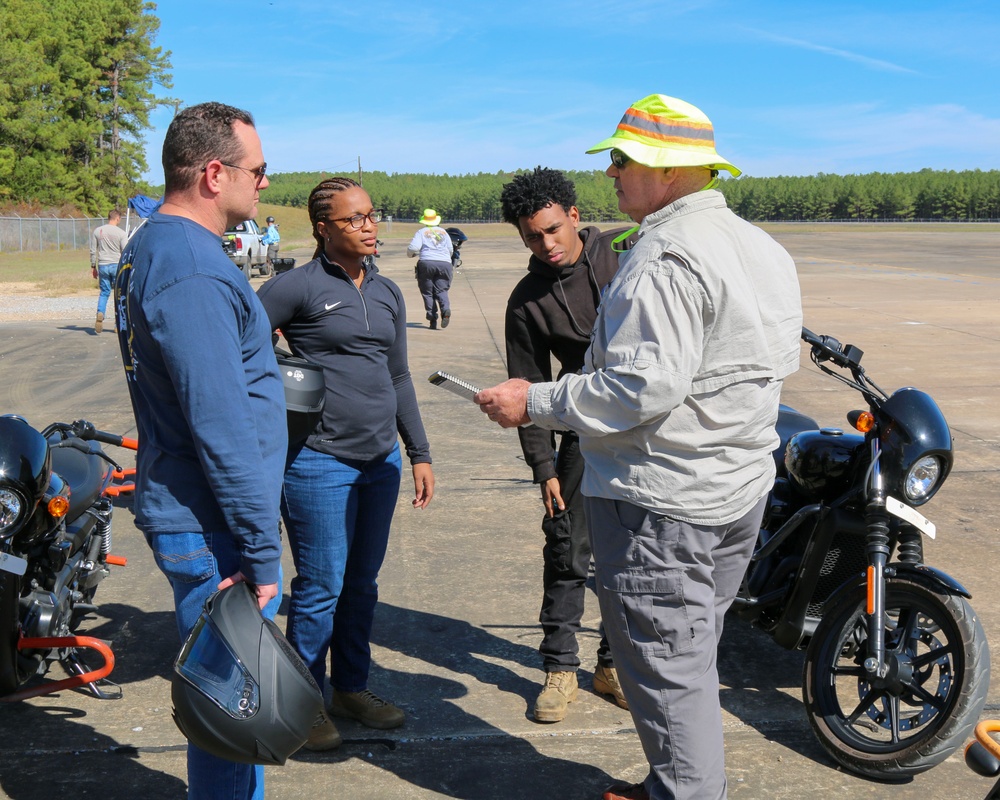 LANG Soldiers attend motorcycle basic rider course