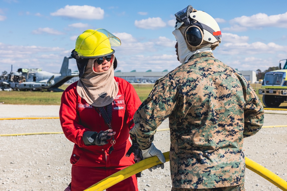 24th Marine Expeditionary Unit Aviation Combat Element train in Shipboard Firefighting