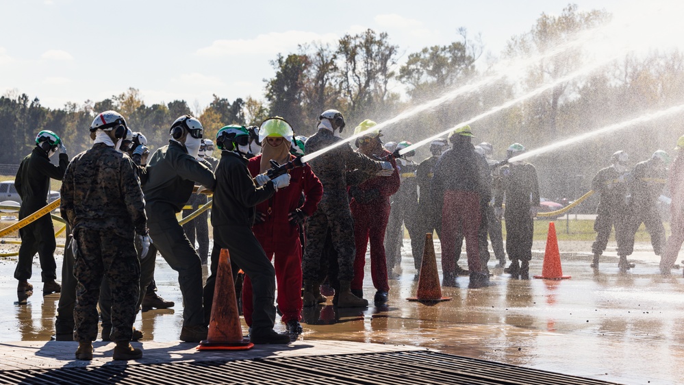 24th Marine Expeditionary Unit Aviation Combat Element train in Shipboard Firefighting