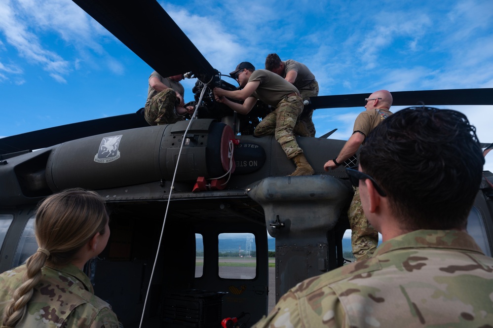 1-228th Aviation Regiment trains on UMARK